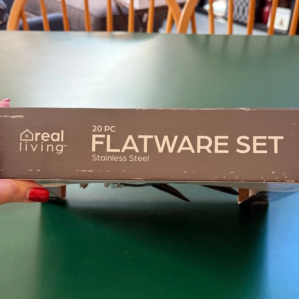NIB Real Living Blake Black Flatware Set - 20 Piece